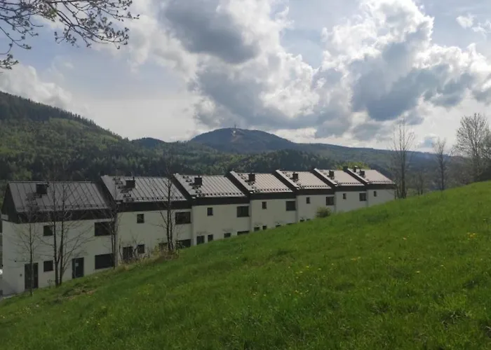 Cichy Strumyk Z Tarasem Sloneczna Gora